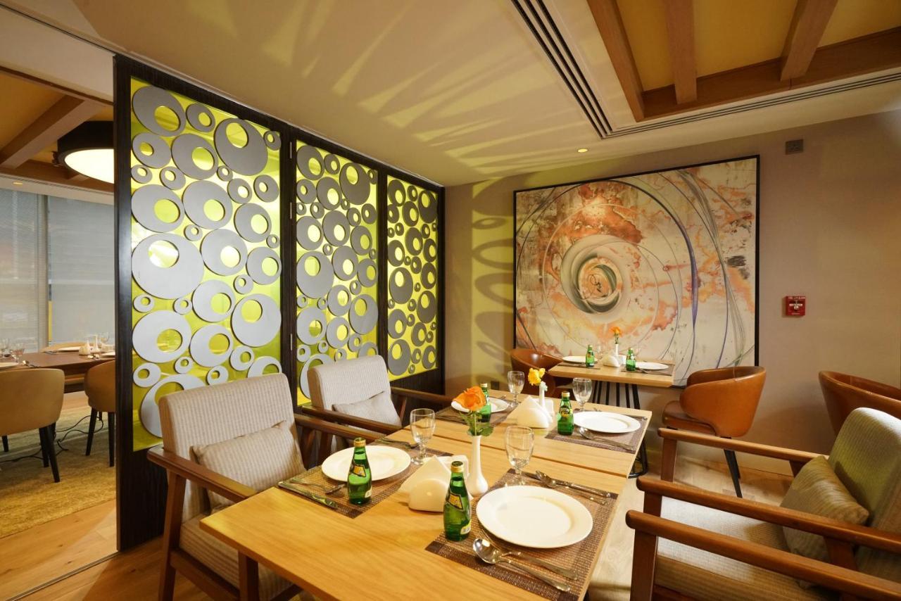 Ramada Encore Corniche Hotel Al Khobar